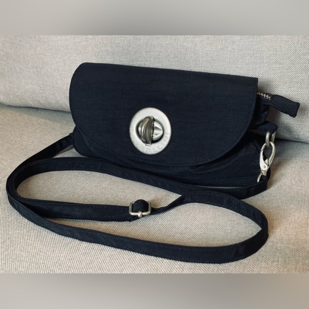Baggallini Black Nylon Crossbody Wallet Bag Travel Organizer Lightweight Purse